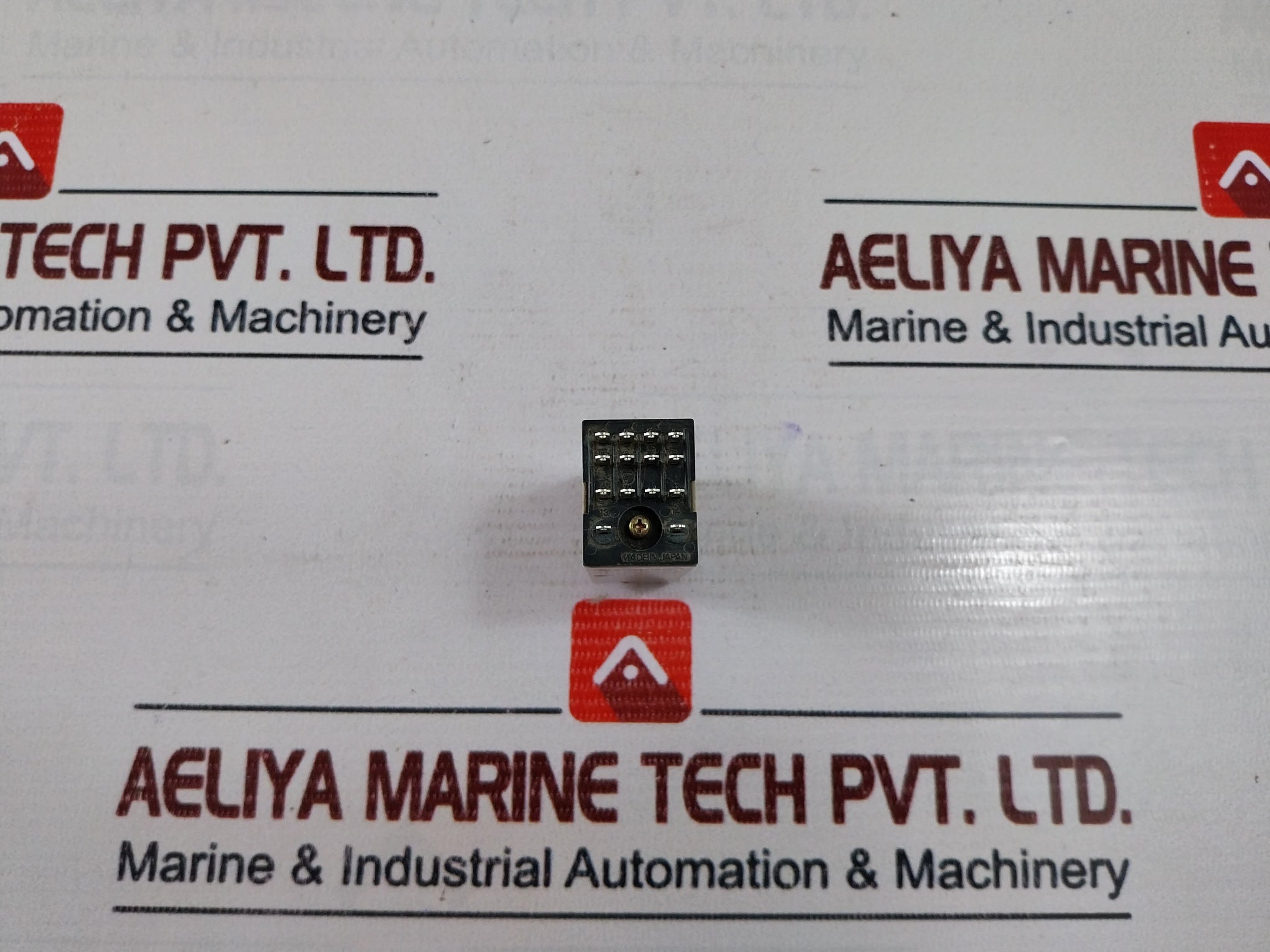 Omron Corporation H3Yn-4 Timer Relay With Base 5A 250V