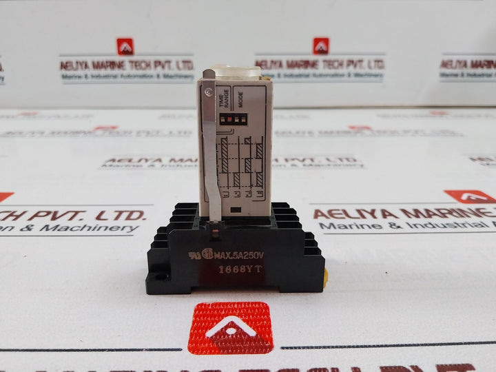 Omron Corporation H3Yn-4 Timer Relay With Base 5A 250V