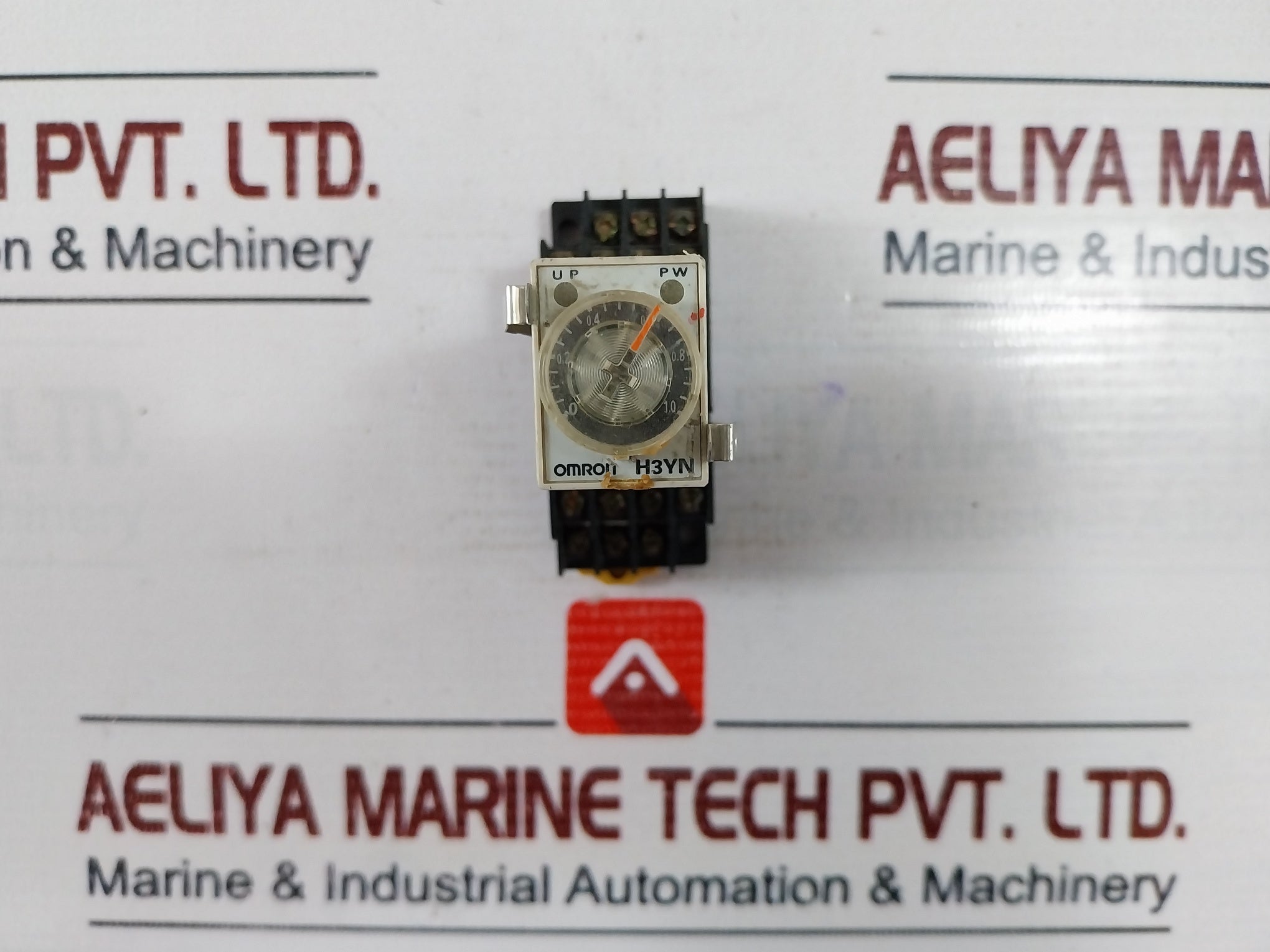 Omron Corporation H3Yn-4 Timer Relay With Base 5A 250V