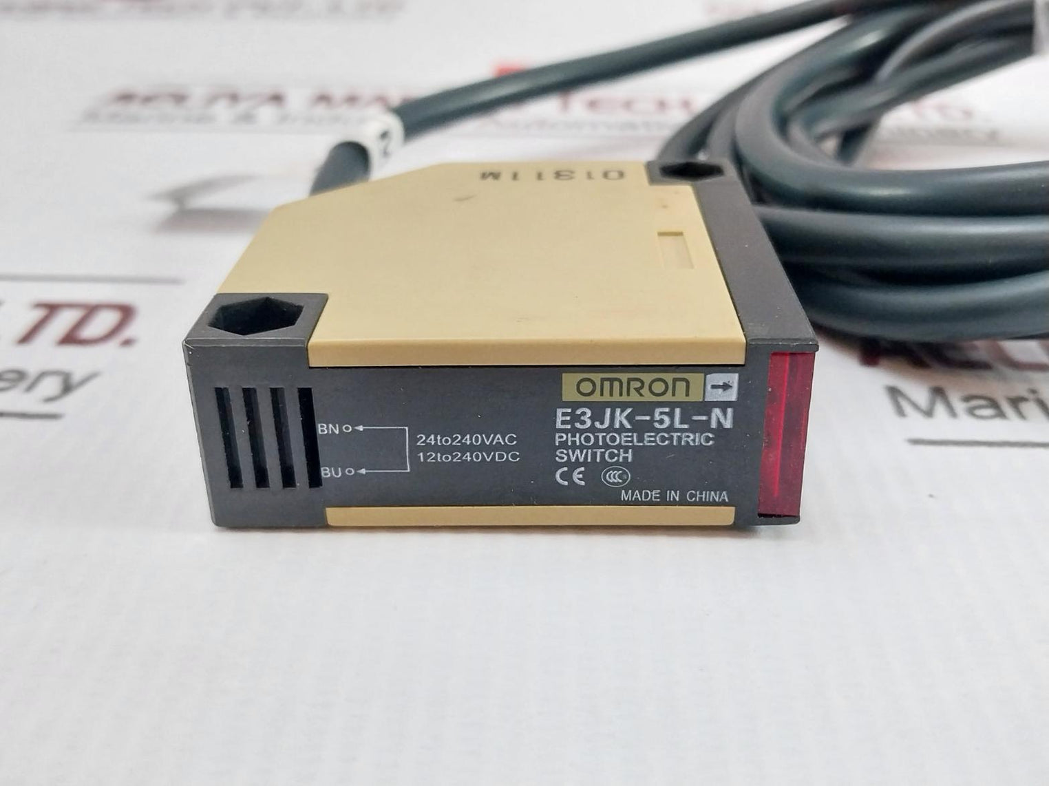 Omron E3Jk-5L-n Photoelectric Switch 24-240Vac 2 Meter