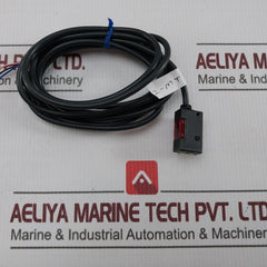 Omron E3S-bd61 Photoelectric Sensor 2-meter 12 To 24 Vdc