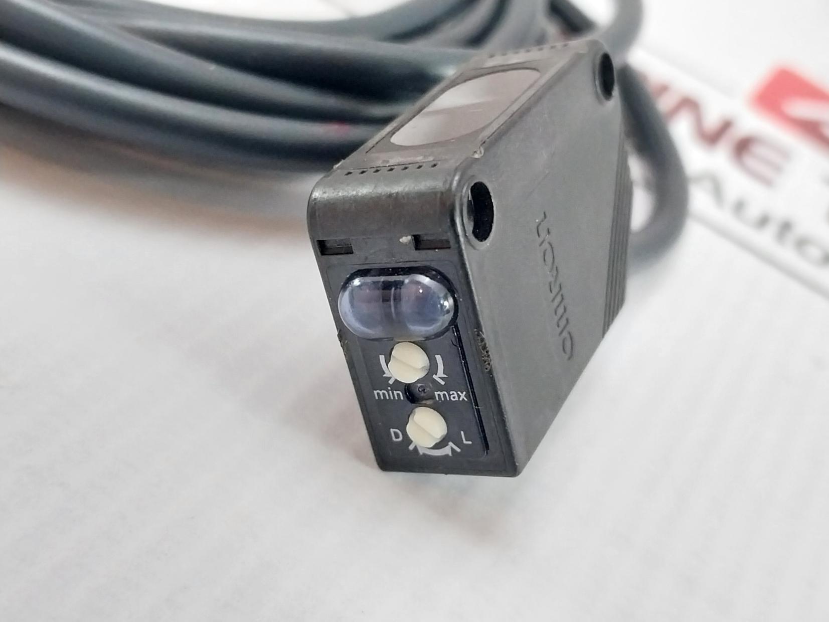 Omron E3Z-d62 Photoelectric Sensor