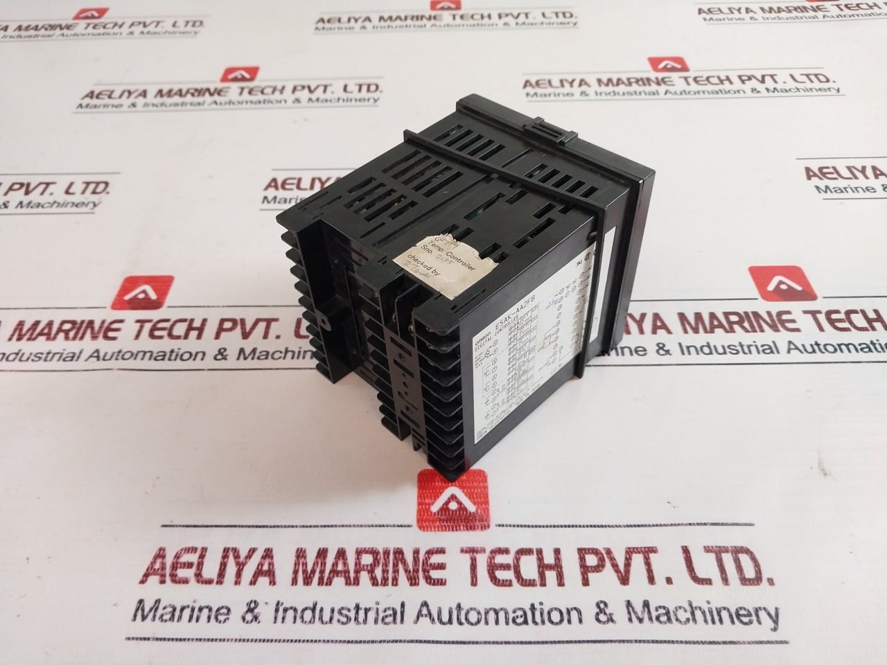 Omron E5Ak-aa2Fb Digital Temperature Controller