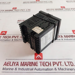Omron E5Ak-aa2Fb Digital Temperature Controller