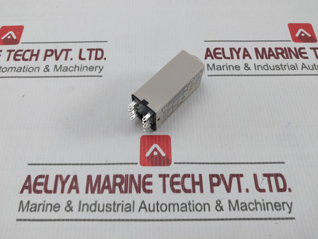 Omron H3Yn-2 Solid State Timer Relay
