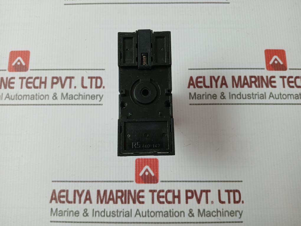 Omron Mk2P Relay With Socket Base 24Vdc 430 Ohm