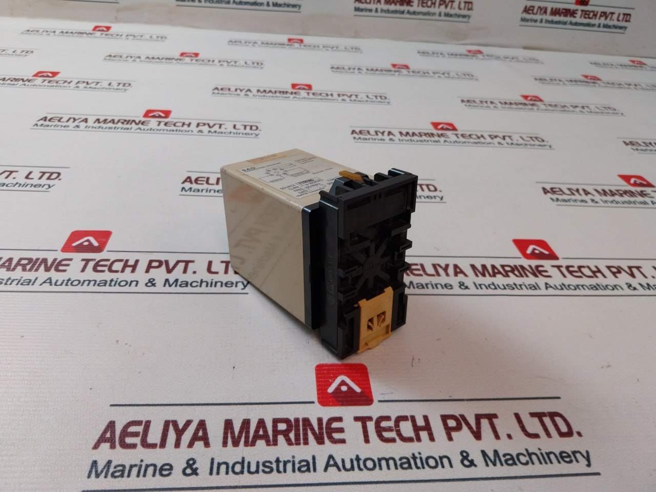 Omron Sao-s Current Sensor With Base 110 Vac