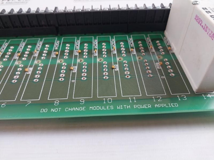 Opto 22 Pb16Ah I/O Mounting Rack 16-channel Analog 0 To 10V