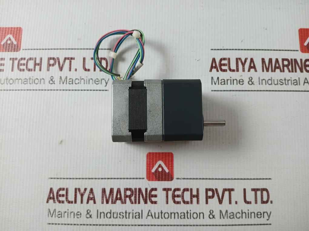 Oriental Motor Pk243a1a-sg9 2-phase Stepping Motor Sq70b28123 Rev: D