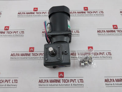 Oriental Motor 5Ik60A-aful-e8 Induction Motor W/ Gear Speed Reducer 700 Ser.
