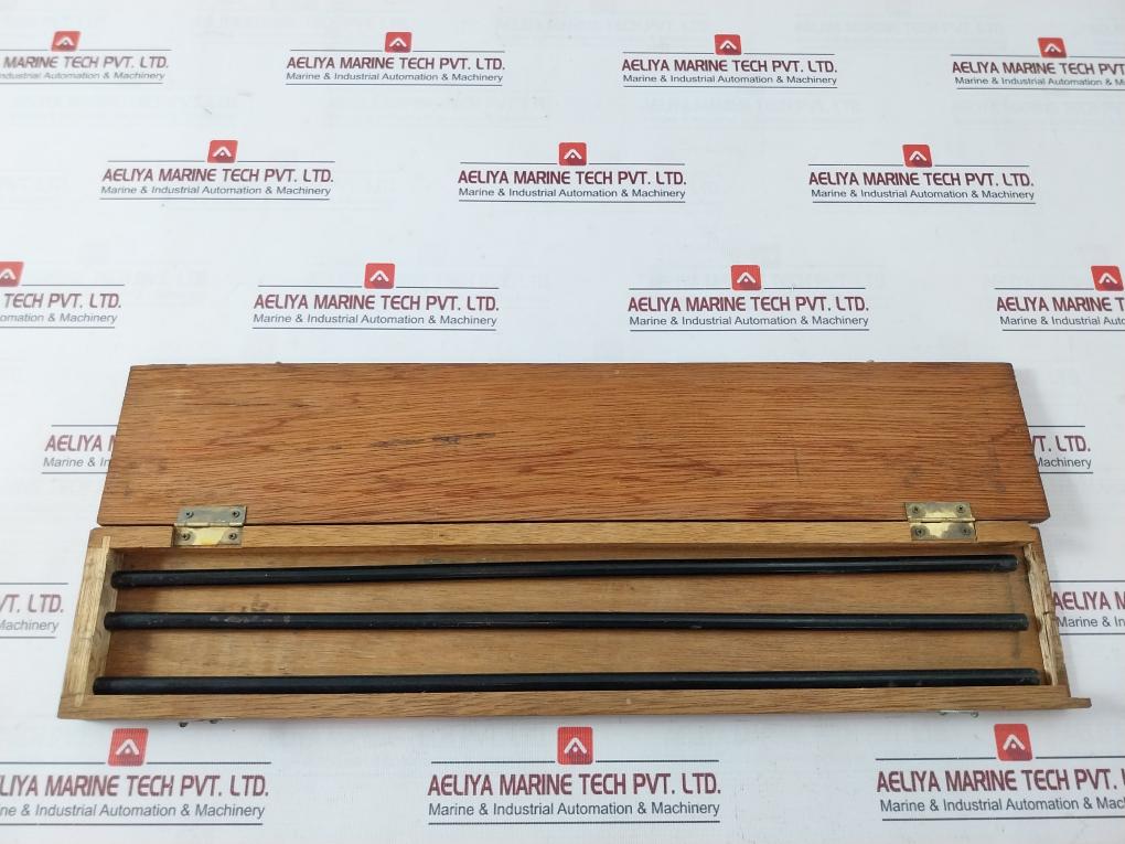 Osaka Nunotani Seiki Flinder Bar Magnetic Compass Set