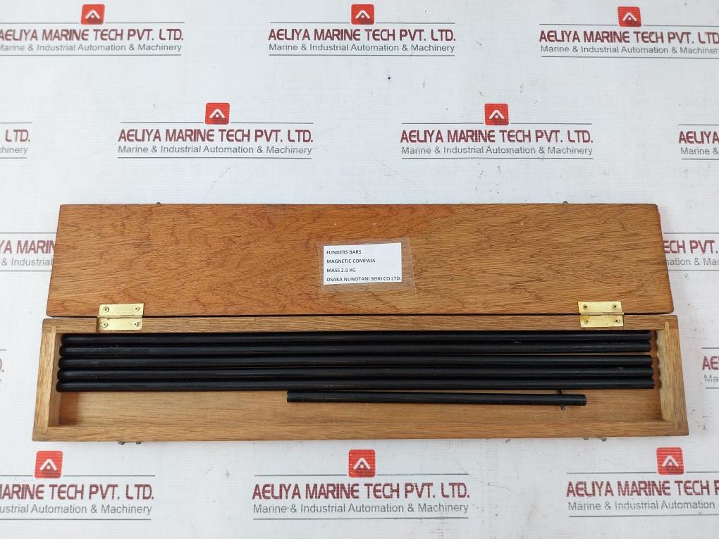 Osaka Nunotani Seiki Magnetic Compass Set