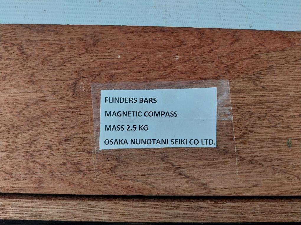 Osaka Nunotani Seiki Magnetic Compass Set