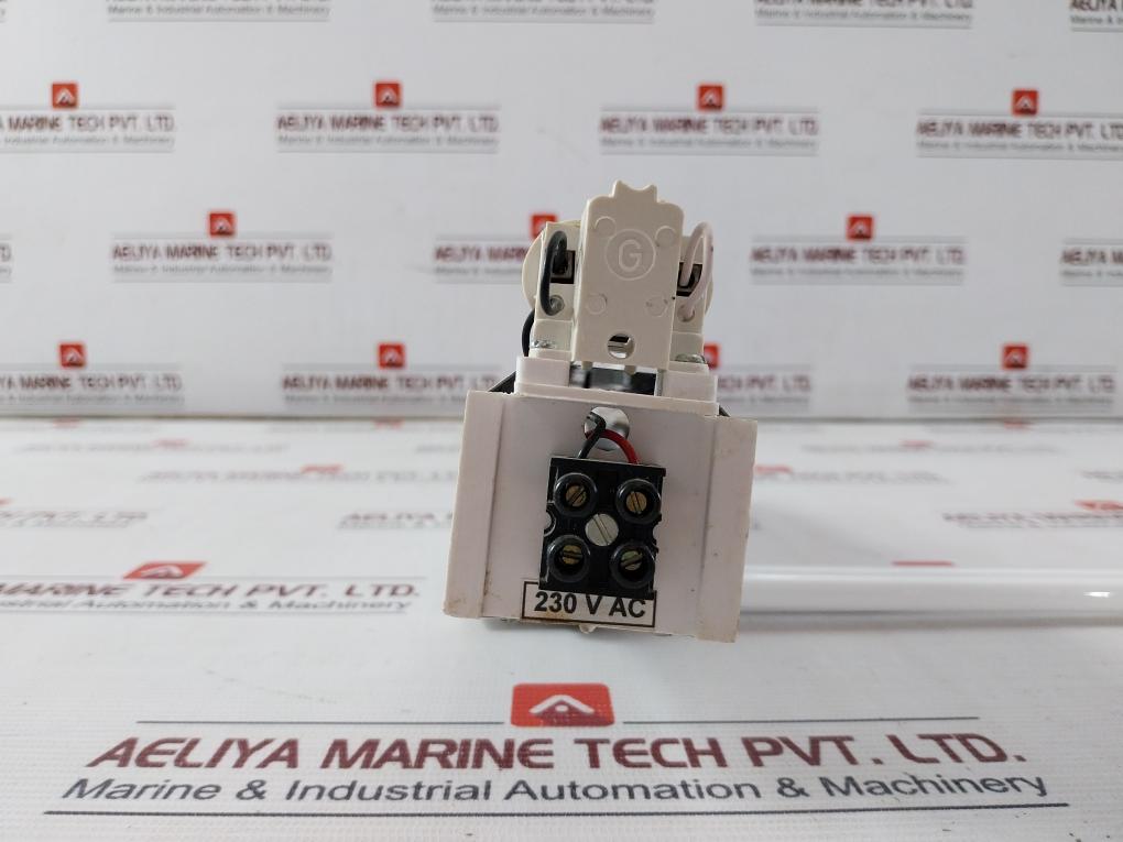 Osram Cfl/Pe-11W Fluorescent Pls-ds Lamp Tube Light 11W/865 230Volts/50Hz T1 1C8