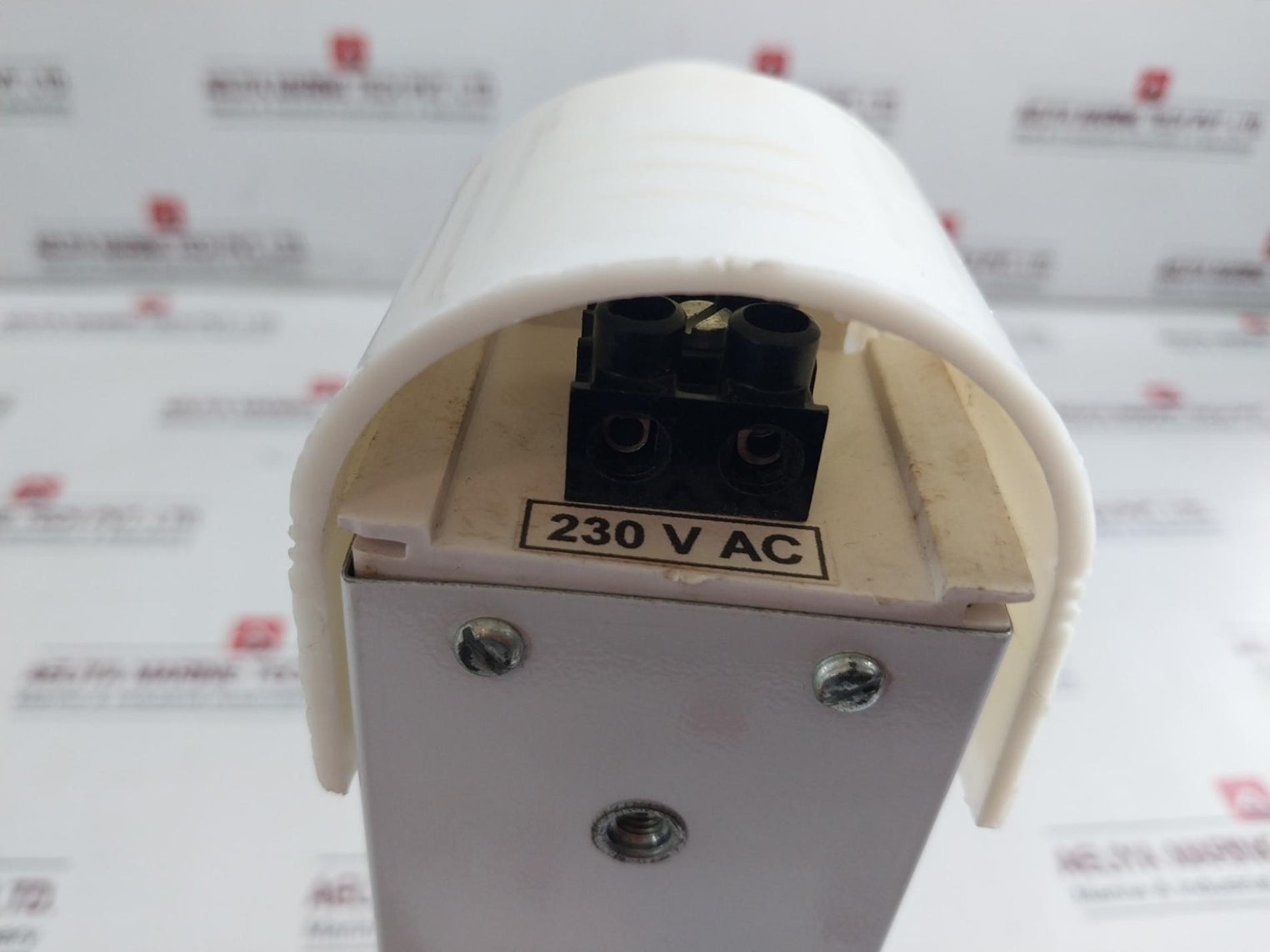 Osram Cfl/Pe-11W Tube Light And Fitting Assembly 230 Volts/50 Hz