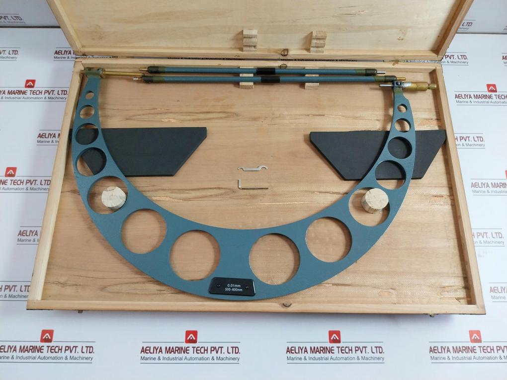 Outside Micrometer With Adjustable Anvils Set 500-600X0.01Mm Sku 204301