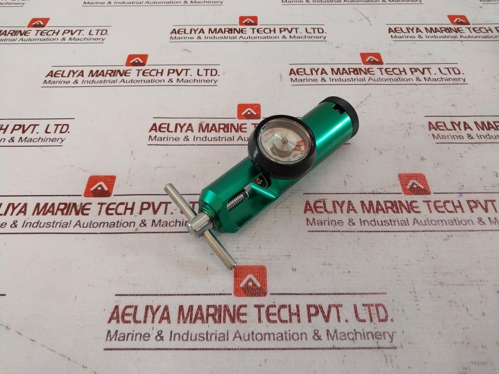 Oxygen Flow Control Regulator 0 To 3000 Psi Rev: A 006-0423