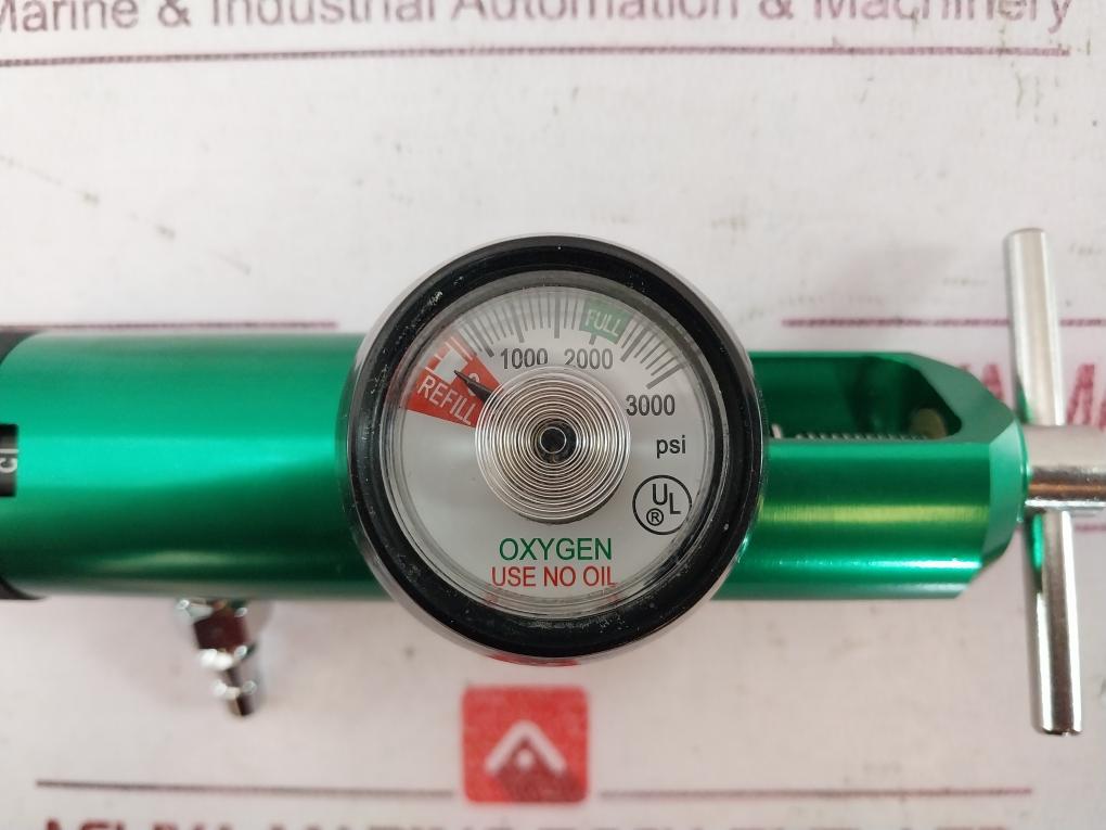 Oxygen Flow Control Regulator 0 To 3000 Psi Rev: A 006-0423