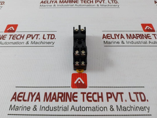 P2Rf-08 Omron Relay Socket