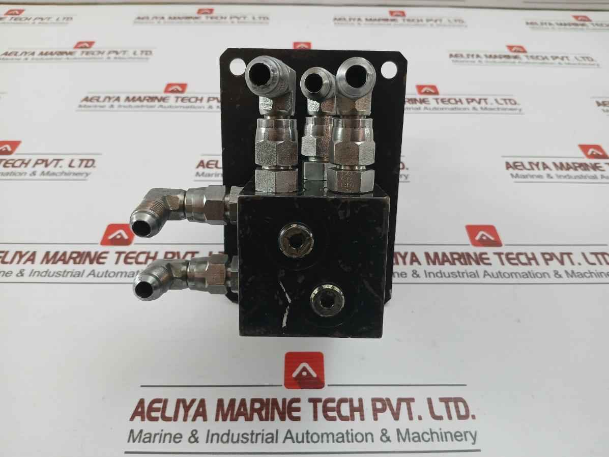 POCLAIN HYDRAULICS  Brake Valve PART NO. VB-020-070-00-C0-00A-S000