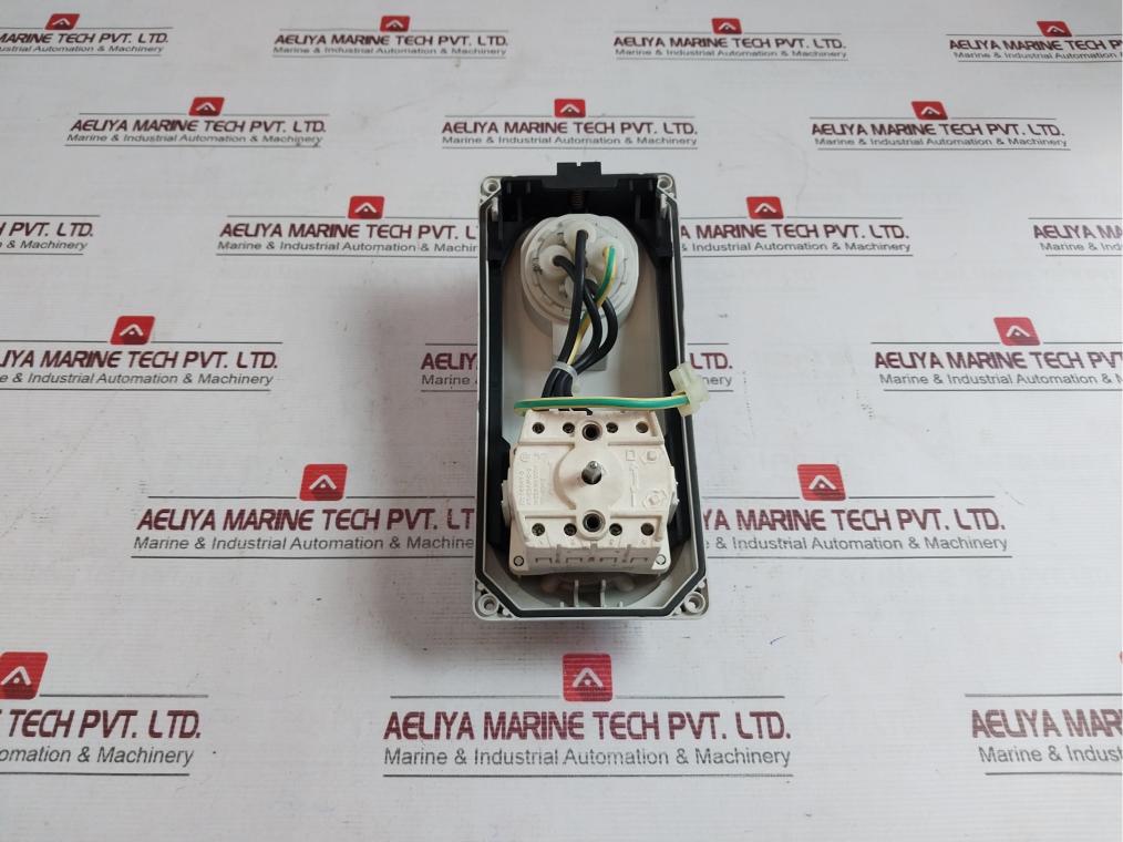 Palazzoli 491233 Mounting Socket 32A-3H/380V 50Hz-440V 60Hz Ac-29A/Ac-3