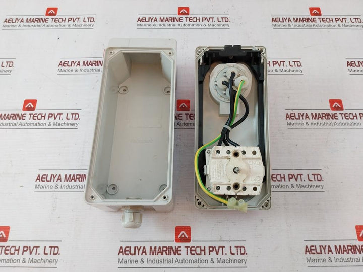 Palazzoli 491233 Switched Socket With Mechanical Interlock 32A-3H/380V 50-60Hz