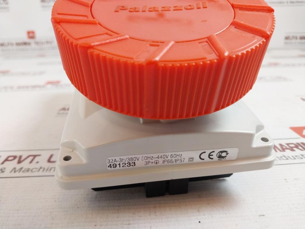 Palazzoli 491233 Switched Socket With Mechanical Interlock 50–60 Hz 500V