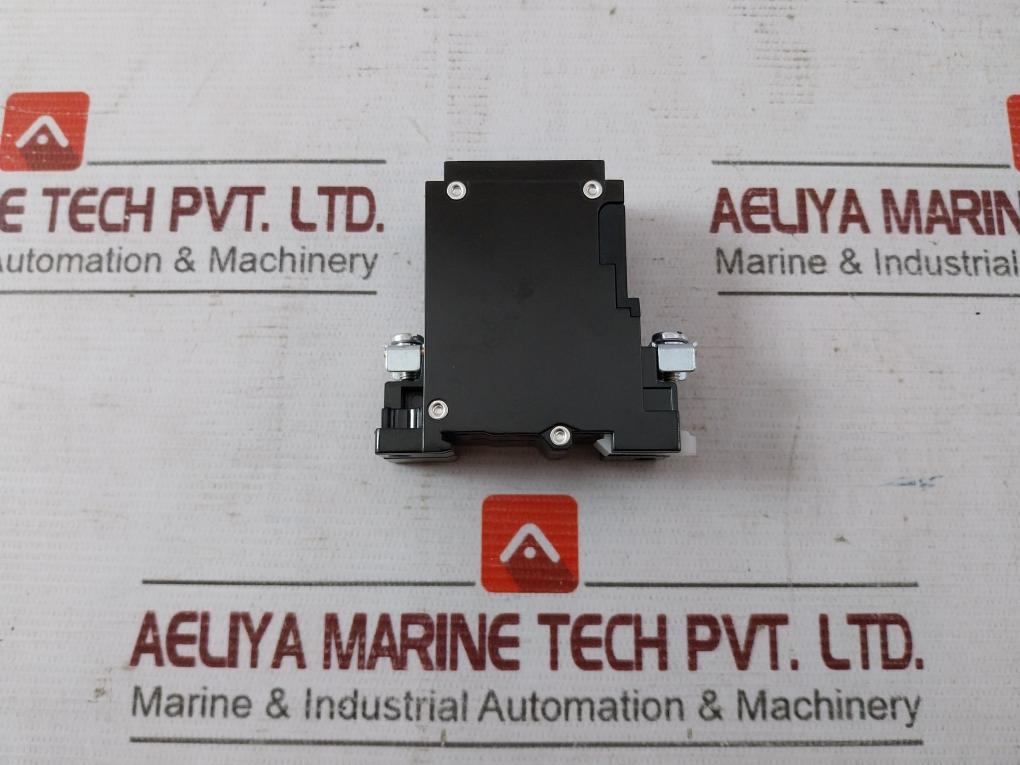 Panasonic Cp-c Circuit Breaker Bac101305 Ac 250V 1P 19F-000-3Tz