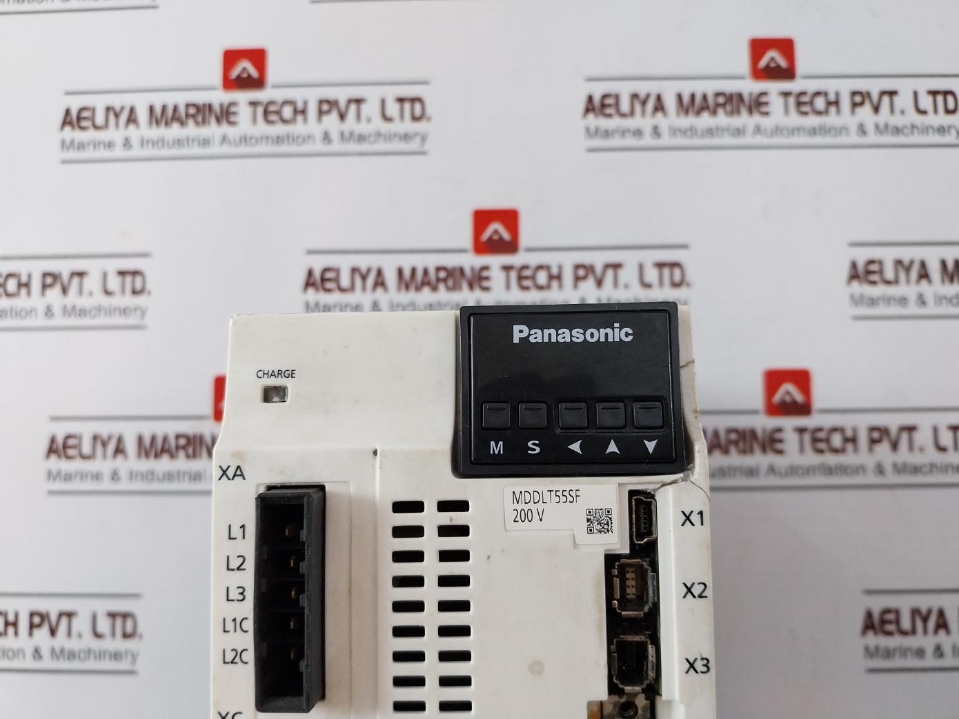 Panasonic Mddlt55Sf Ac Servo Driver Input 200-240V Output 0-240V