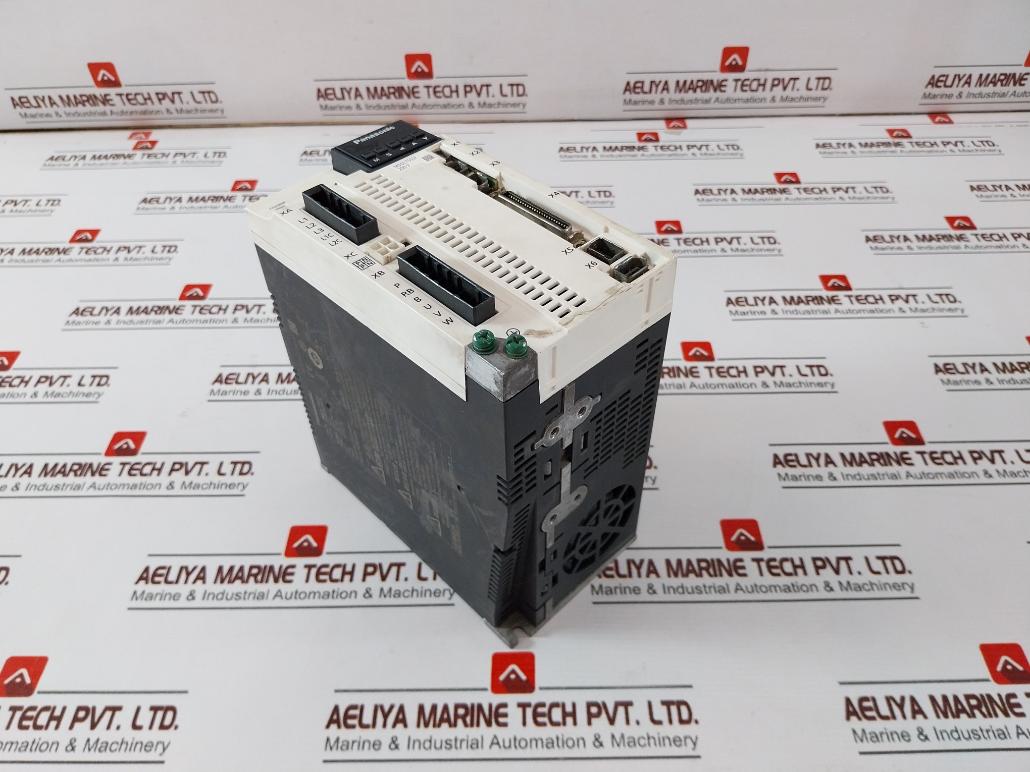 Panasonic Mddlt55Sf Ac Servo Driver Input 200-240V Output 0-240V