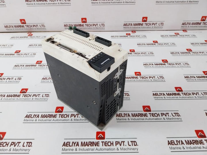 Panasonic Mddlt55Sf Ac Servo Driver Input 200-240V Output 0-240V