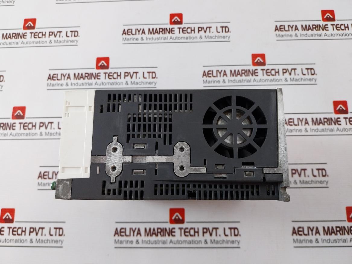 Panasonic Mddlt55Sf Ac Servo Driver Input 200-240V Output 0-240V