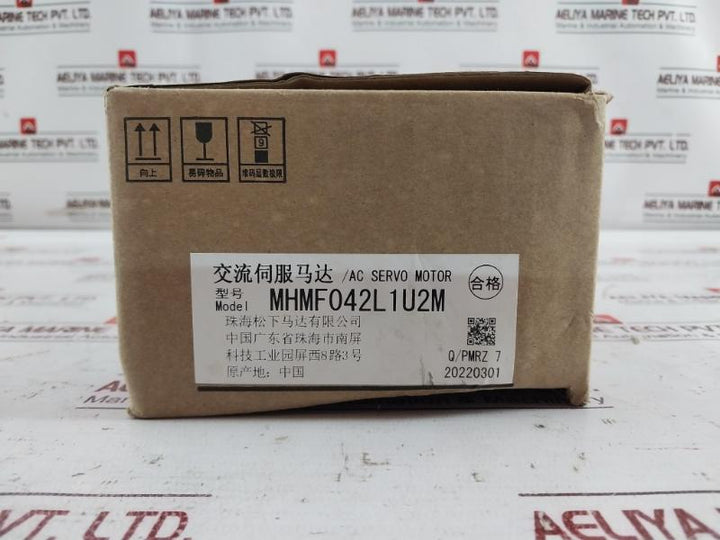 Panasonic Mhmf042L1U2M Ac Servo Motor 250 Hz 3000 R/Min 1.27 N•M Ip65