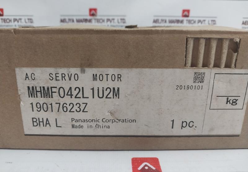 Panasonic Mhmf042L1U2M Ac Servo Motor Ip65 131V 2.1A 0.4Kw 3000 R/Min