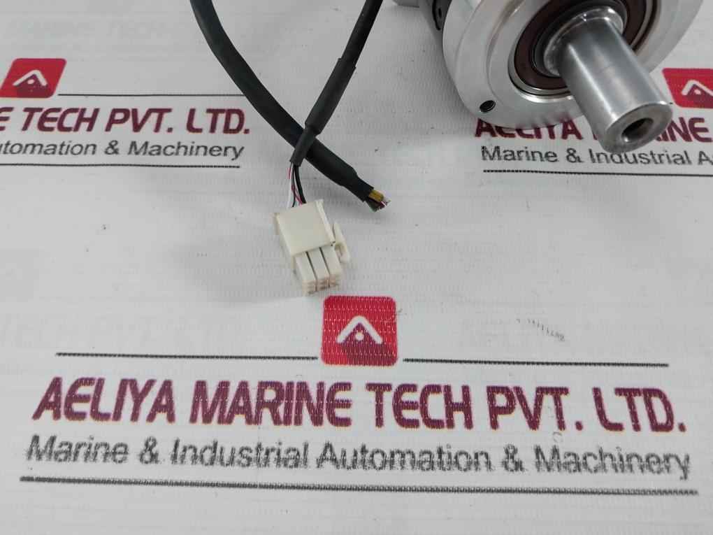 Panasonic Mhmf082L1U2M Ac Servo Motor Ip65 129V 3.8A 0.75Kw 250Hz 3000 R/Min