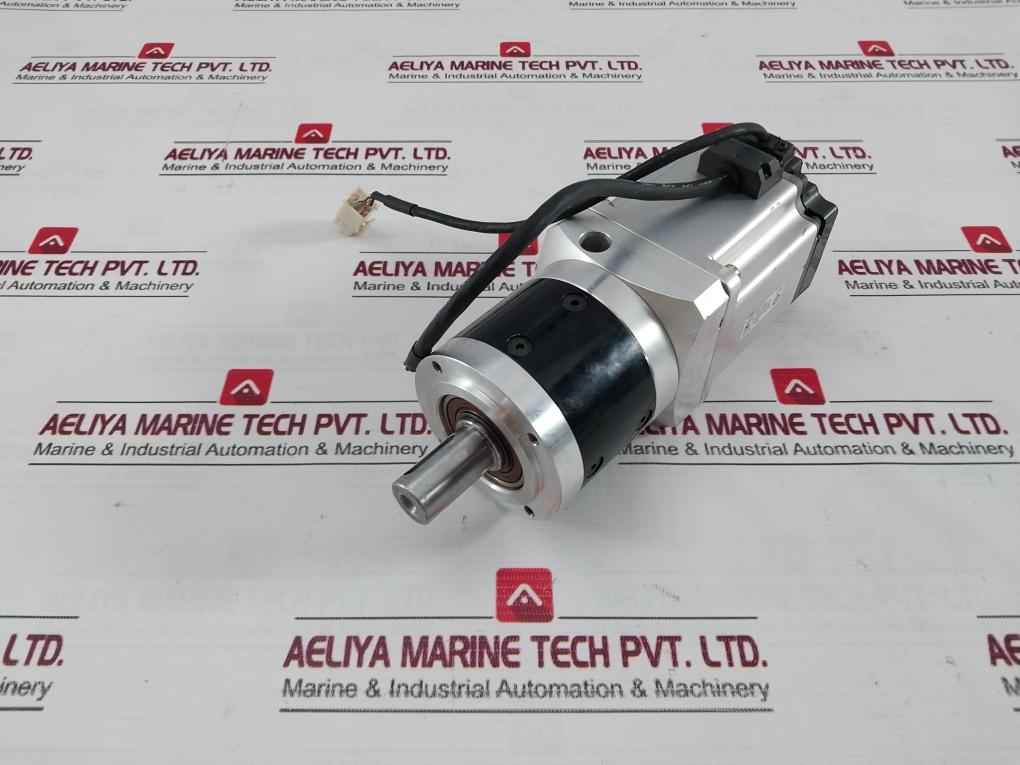 Panasonic Mhmf082L1U2M Ac Servo Motor Ip65 129V 3.8A 0.75Kw 250Hz 3000 R/Min