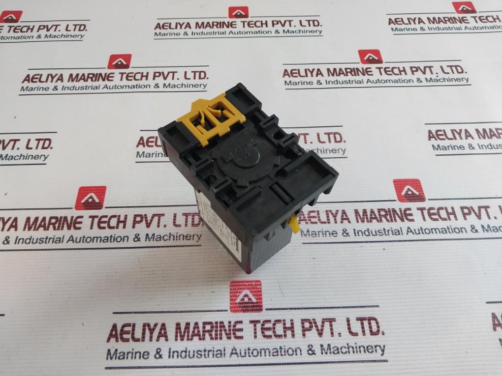 Panasonic Pmh-10M-ac120V Pmh Timer With Base 1S/10S, 7A 250V