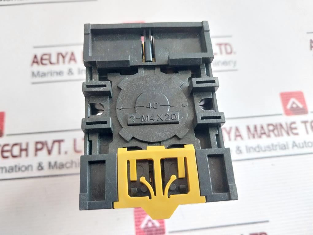 Panasonic Pmh-10M-ac120V Pmh Timer With Base 1S/10S, 7A 250V