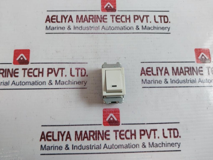 Panasonic Wnf5001 Single Cut Switch 15a 300v
