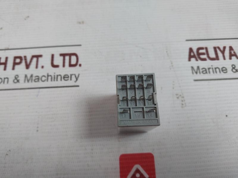 Paramount P14-fpzi Relay 24V Dc 7A At 250V 30V