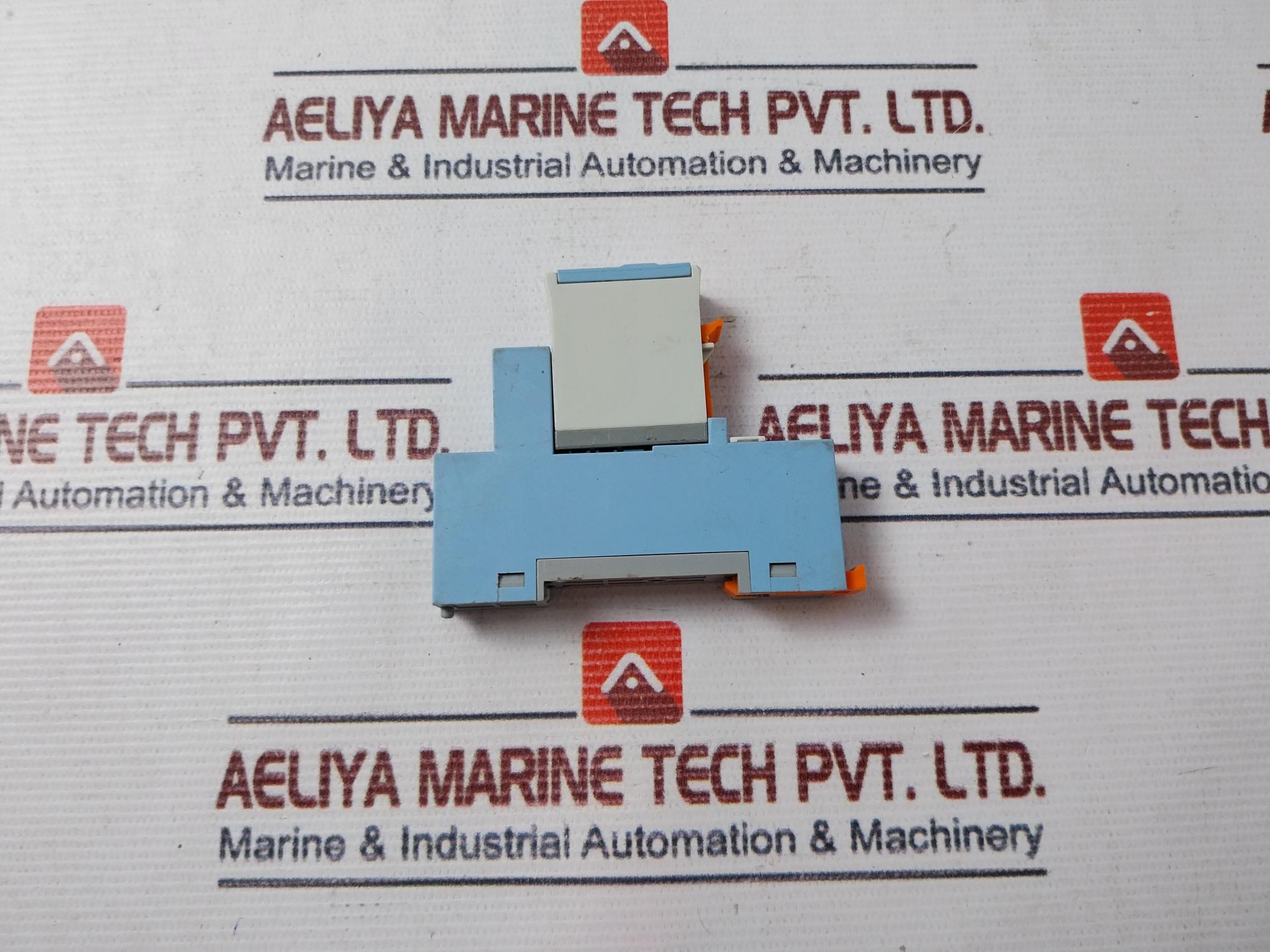 Paramount P1S-dcn Solid State Relay With Base 50Vdc