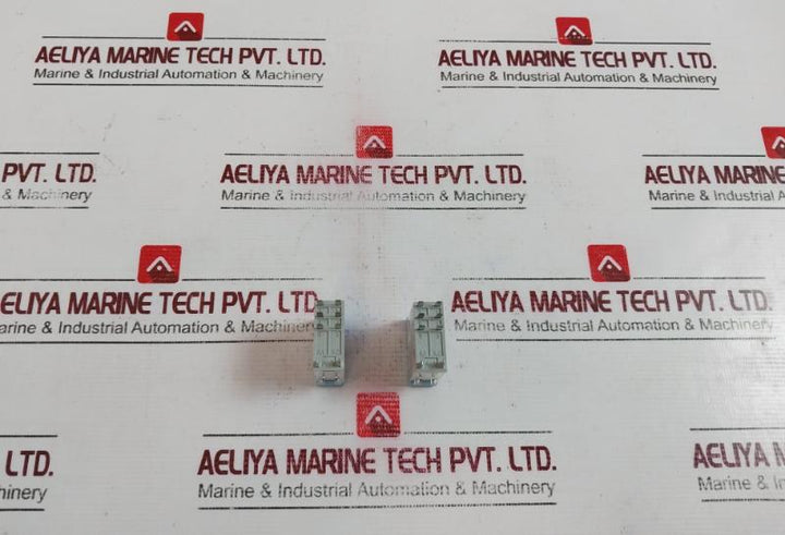 Lot of 10X Paramount P2-FPR Relay AC 230V 6A 250V AC-1 30V DC-1