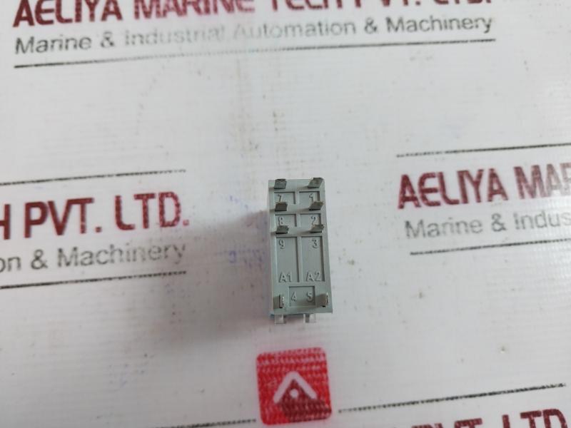 Lot of 10X Paramount P2-FPR Relay AC 230V 6A 250V AC-1 30V DC-1