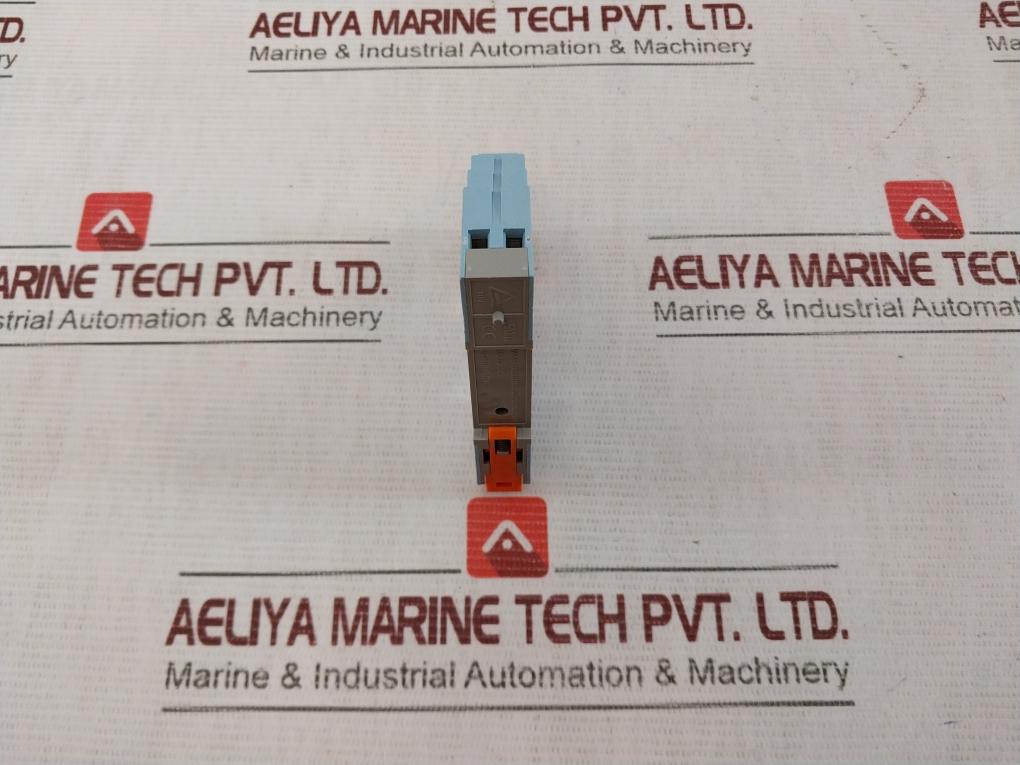 Paramount P2-fpzi Relay With Base 6A 30V Dc-1 7A/250Vac Dc 24V