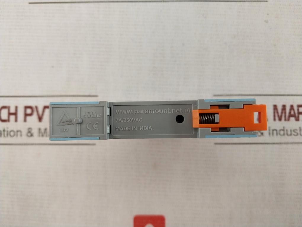 Paramount P2-fpzi Relay With Base 6A 30V Dc-1 7A/250Vac Dc 24V