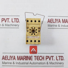 Paramount P3 2C/O F Z Industrial Plug In Relay With Socket
