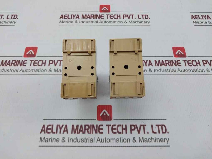 Paramount Series P3 2C/O F Z Coil Relay With An Electromatic Base Used