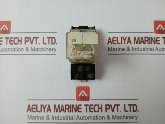 Paramount Series P3 2C/O F Z Relay With Socket Base 10 Amp 250 Vac