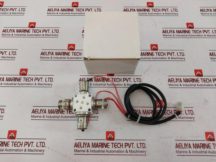 Parker 018-0186-900 Multichannel Inert Ptfe Manifold Valve Vac-20 Psig