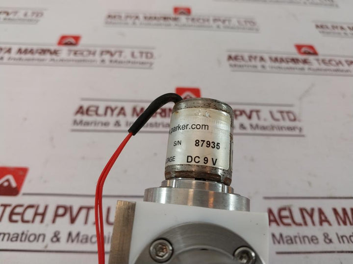 Parker 018-0186-900 Multichannel Inert Ptfe Manifold Valve Vac-20 Psig